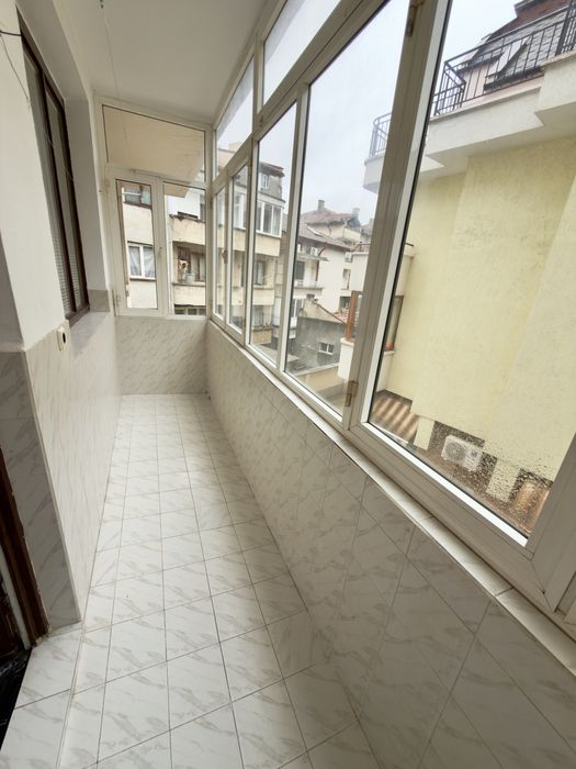 Апартамент с две спални в центъра на Бургас