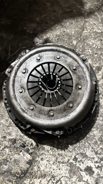 Сцепление 012 01А ауди 80 б4 2.0л ABT Audi 100 C4 A4 B5 пассат б4 B3