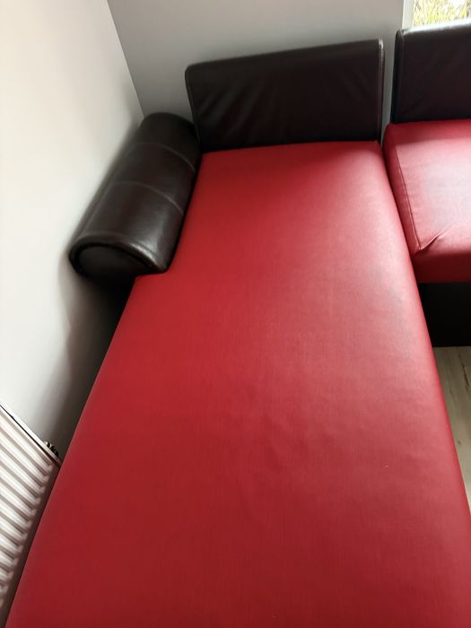 Ъглов кожен диван