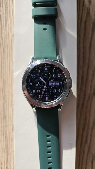 Продам galaxy watch 4 40мм