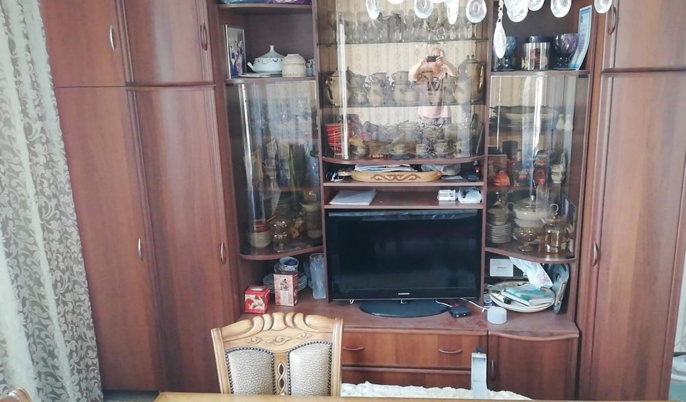 Красивая горка в зал, гостиную