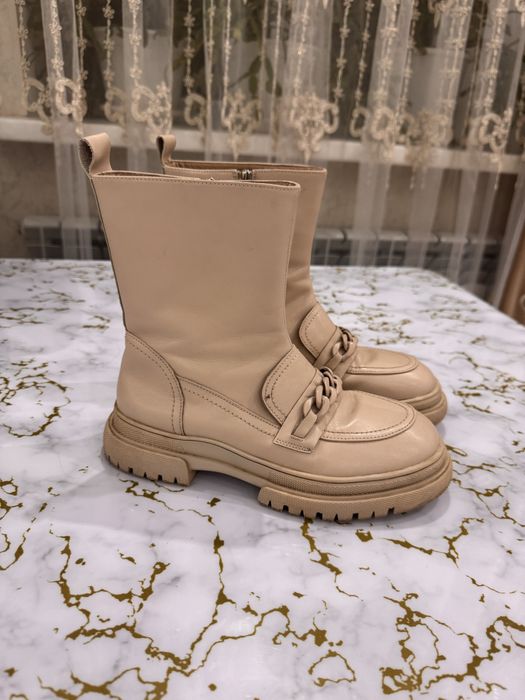 Сапоги осенние продается