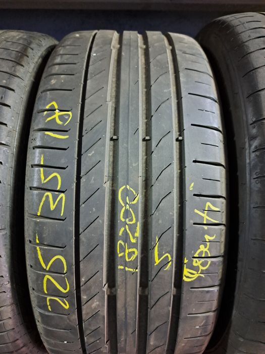 2 anvelope 225/35 R18 Continental