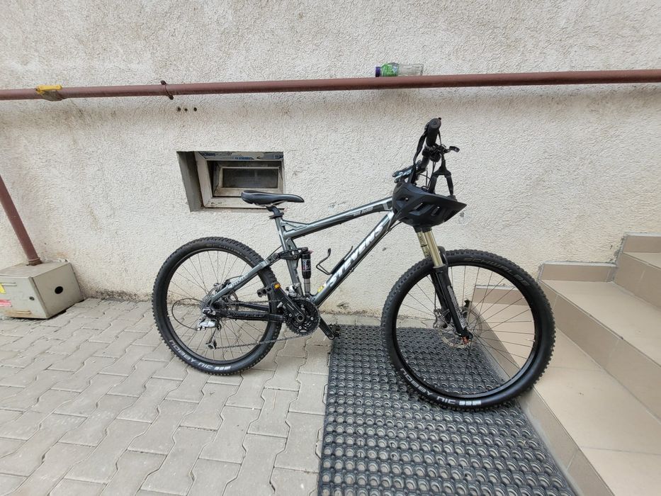 Bicicleta full suspension Stevens