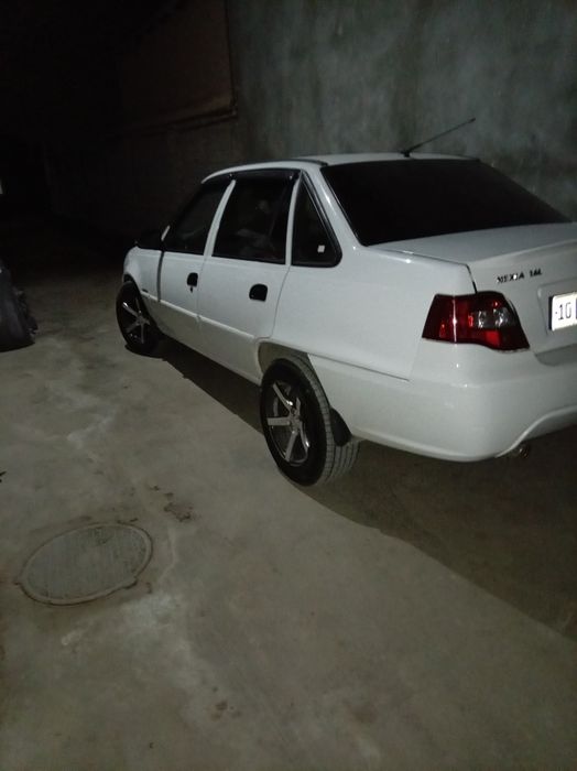 R 15 DISKA va balon sotiladi xolati idial