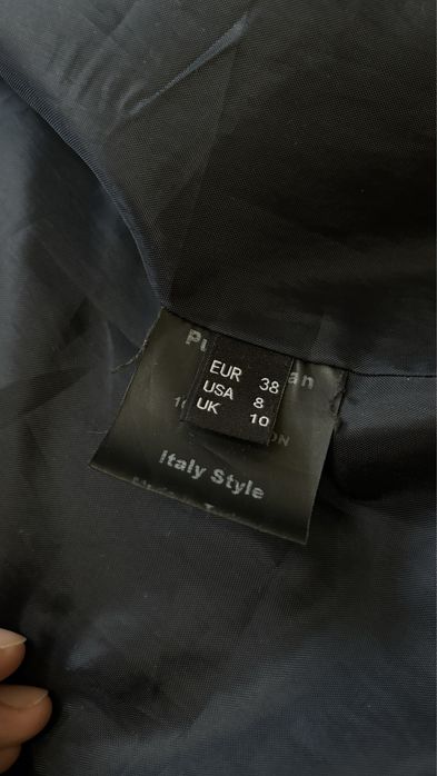Продам куртку в идеальном состоянии