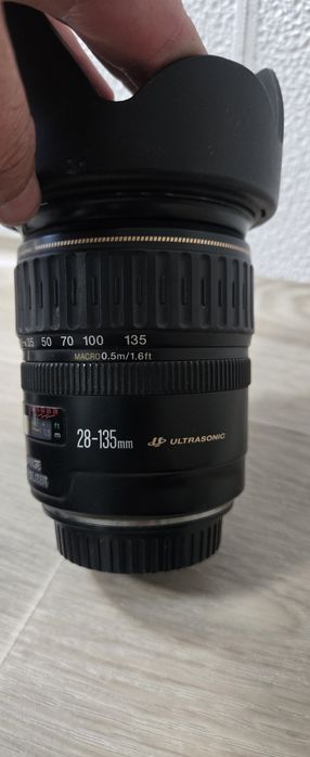 Pachet Canon 750D cu Obiective si Blitz . Ca Nou