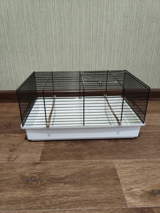 Продам клетки для мелких птиц.