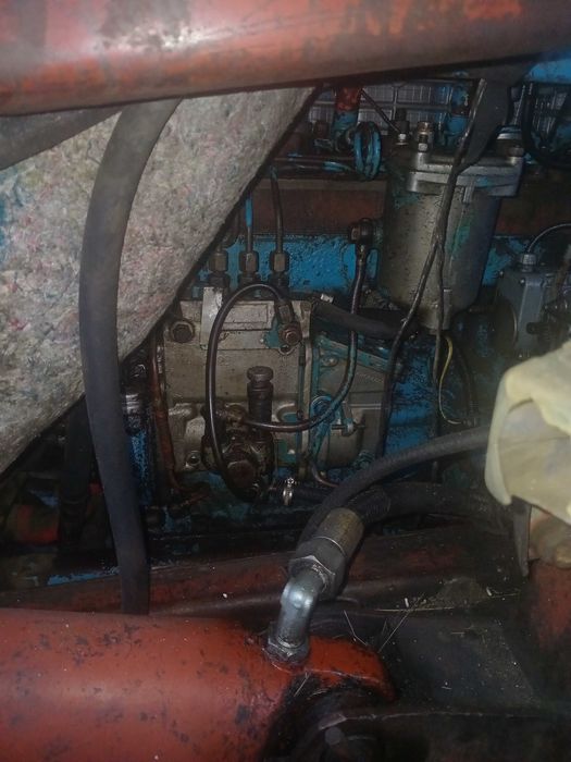 Трактор МТЗ-80.Маленькая кабина.