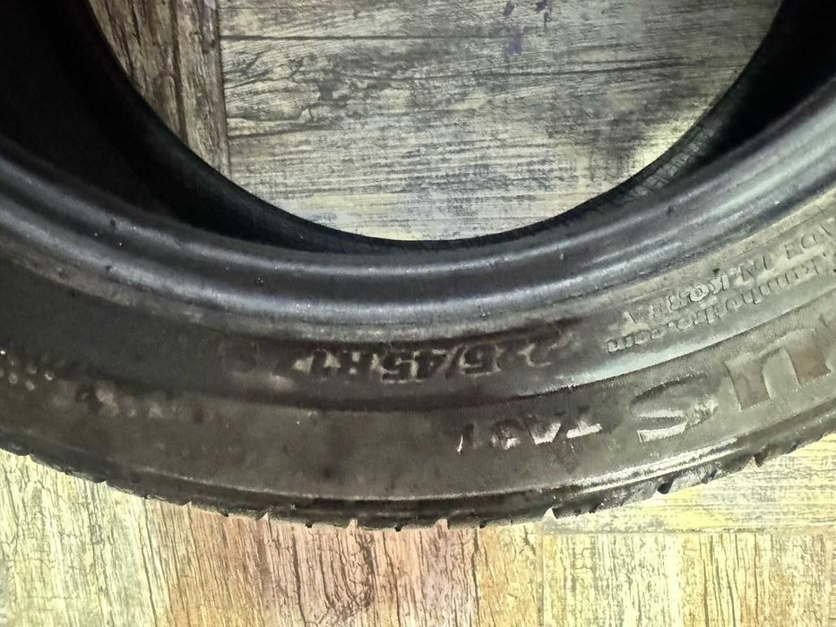 Продам резину KUMHO 225/45/R17