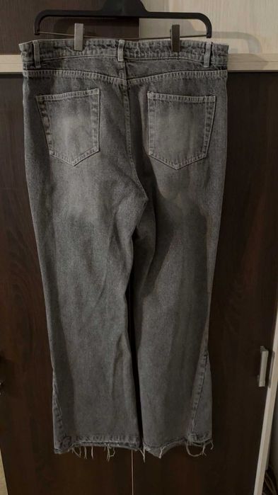 Blugi Zara Man Grey Flared / Wide Leg – Mărimea M (EUR 40)