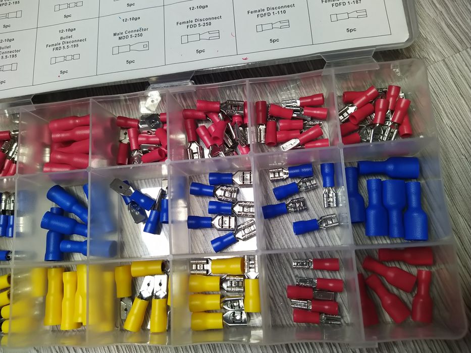 Set papuci electrici izolati 120 piese