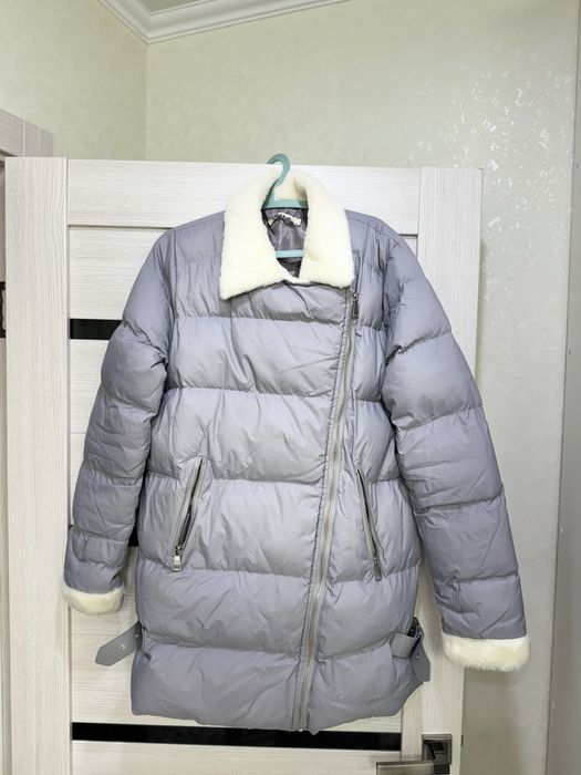 Теплая весенняя куртка в хорошем состоянии