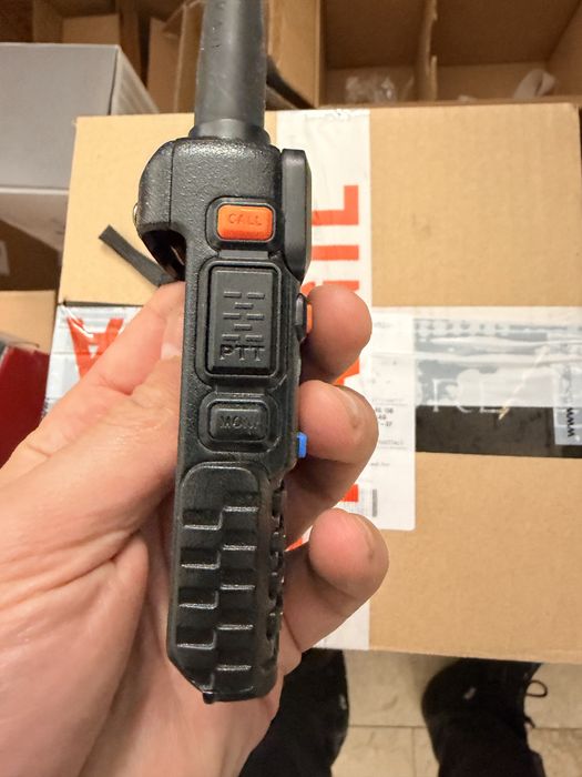 Statie noua baofeng uv-5r fara acumulator