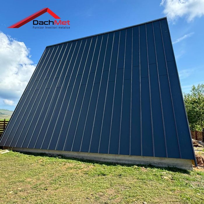 Vând cabane cu două dormitoare baie bucătărie și living