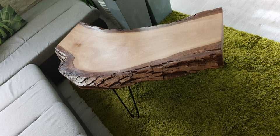 Masa living din lemn de nuc nobil