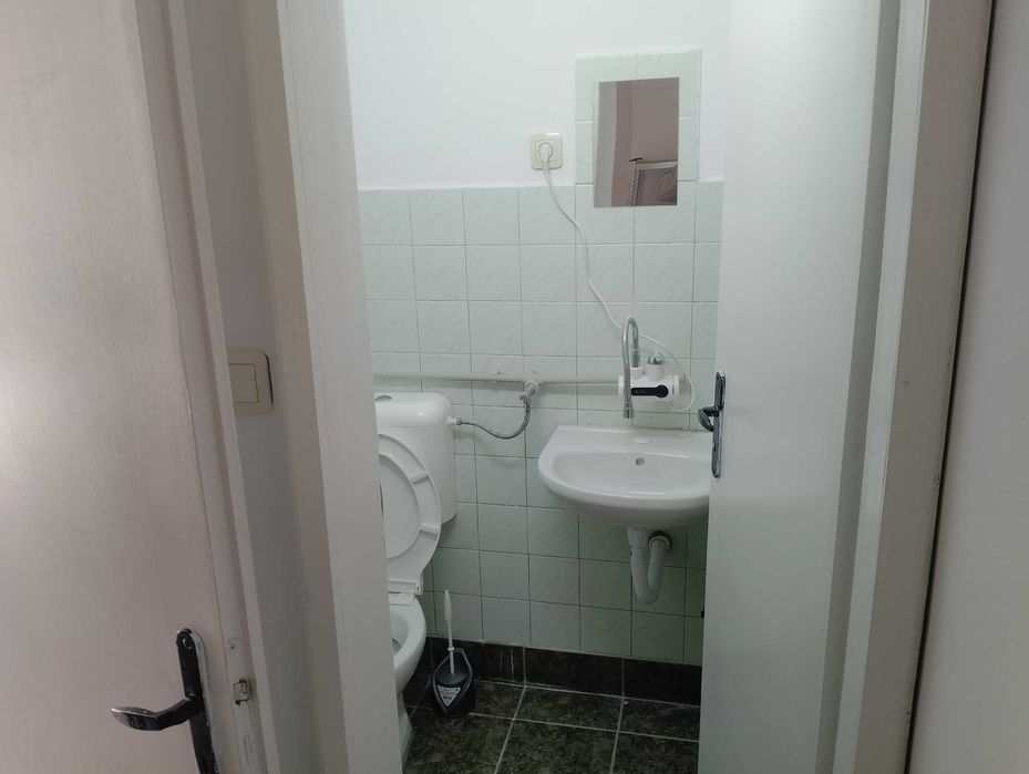 Помещение със статут на магазин