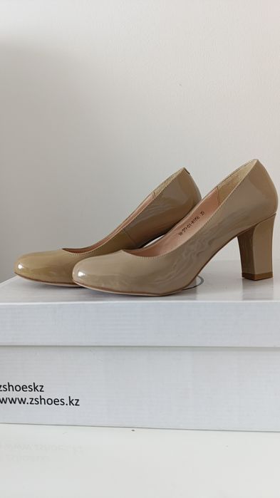 Обувь женская кожаные