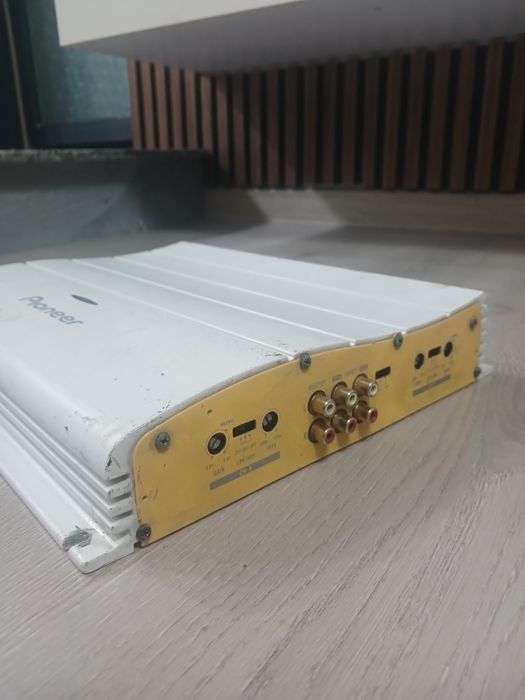 Продаю колонки и усилитель