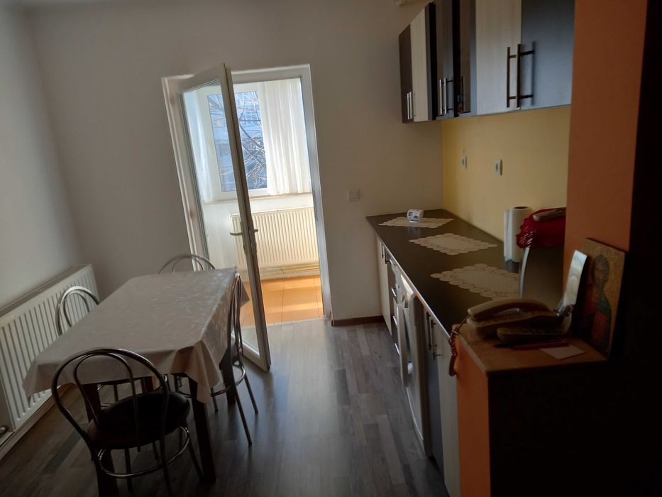 Apartament doua camere de vanzare