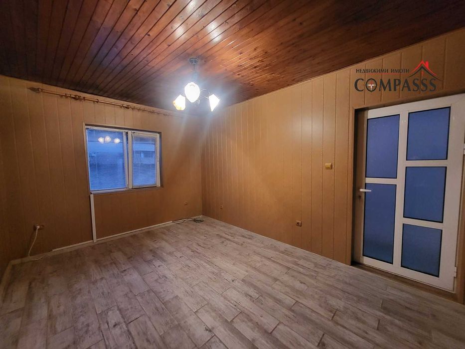 район Автогара, гр. Добрич, къща – 71100евро!