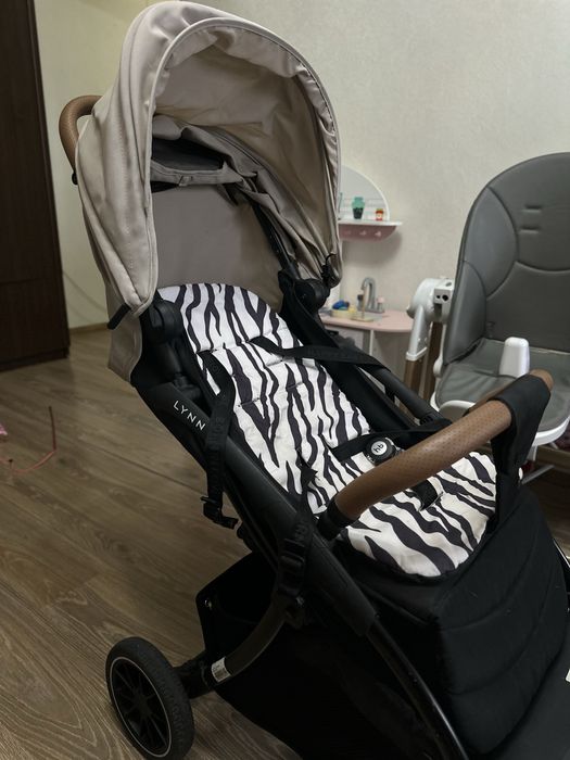 Детская коляска Happy Baby