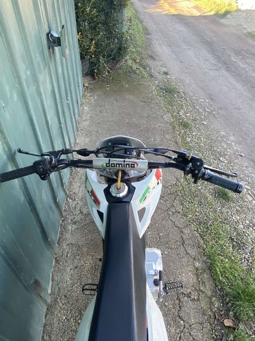 Продавам кросов мотор