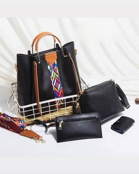 Комплект дамски чанти