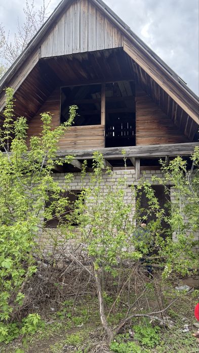 Продам дом на разбор