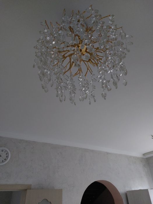 Люстра в отличном состоянии