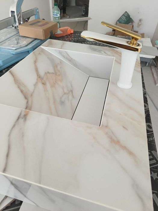 Мивка от плочка .