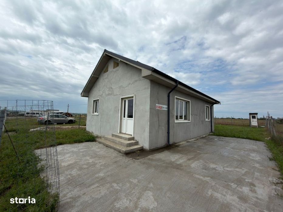 Casa de vanzare, 80 mp, Izvorul Rece