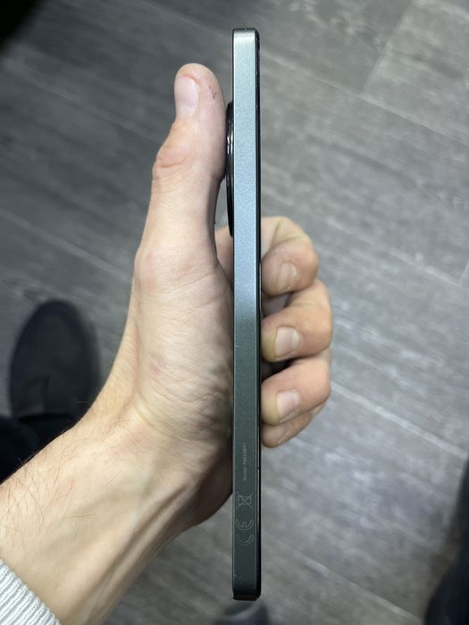 Продам realme 12x 5g