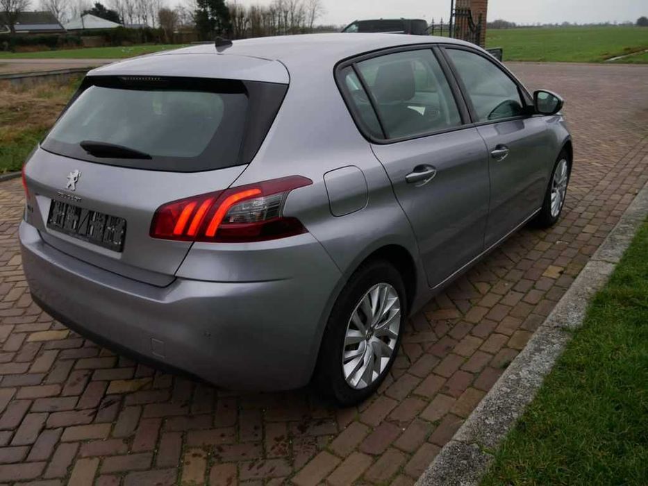 Dezmembrez peugeot 308 hachbtack 2017 1.5 hdi