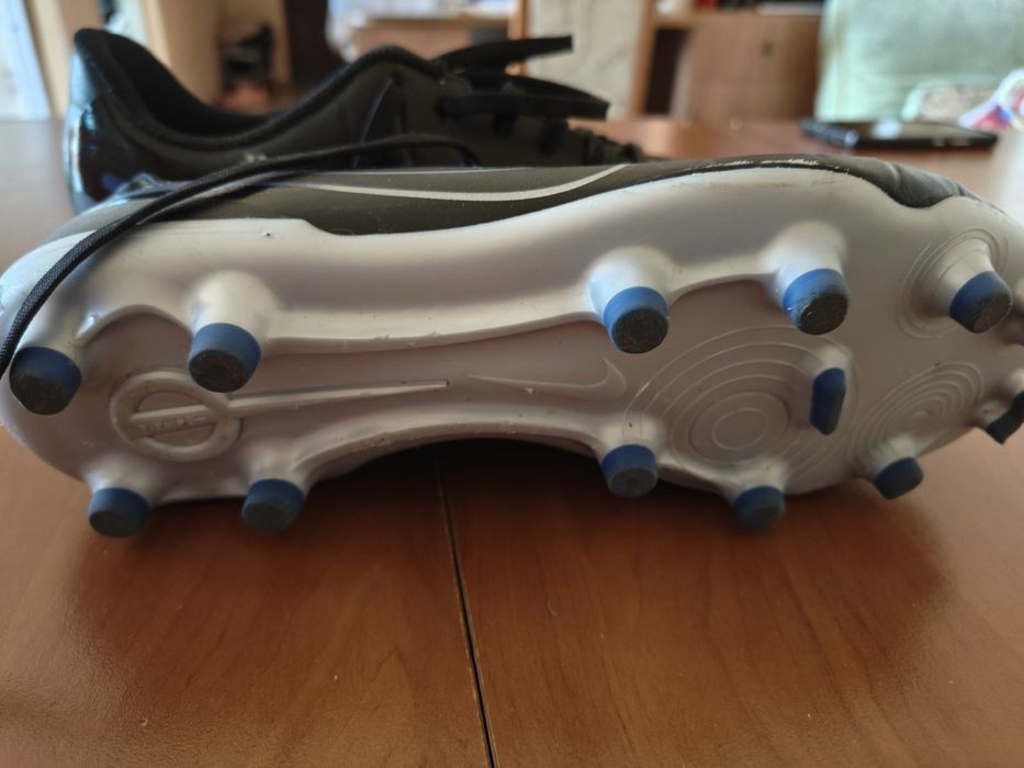 Nike бутонки 38.5