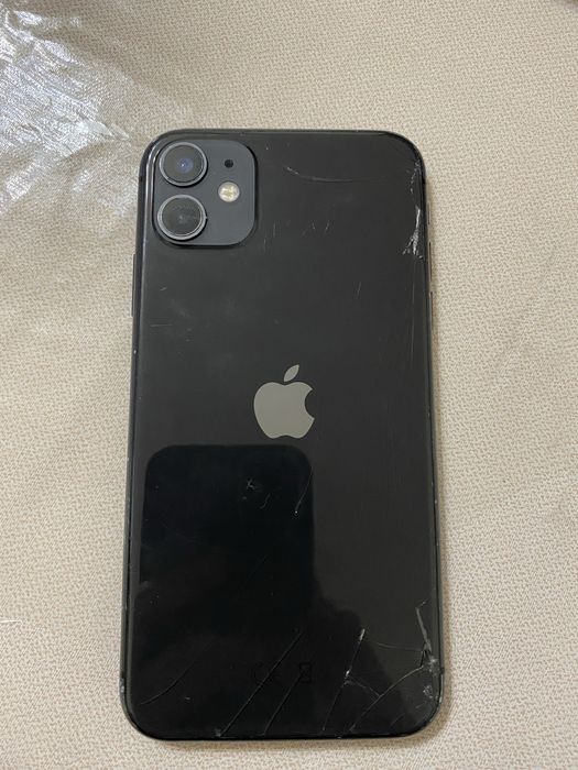 iPhone 11 с коробкой