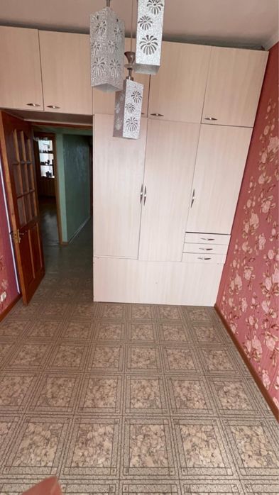 Продаётся линолеум,шкаф,кухня
