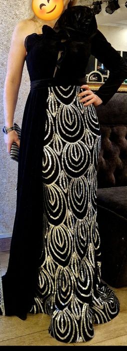 Шикарное вечернее платье