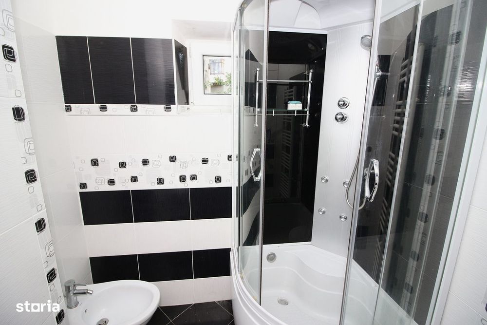 3 Decomandate Tipografilor Recent Renovat 68 mp Utili Parter