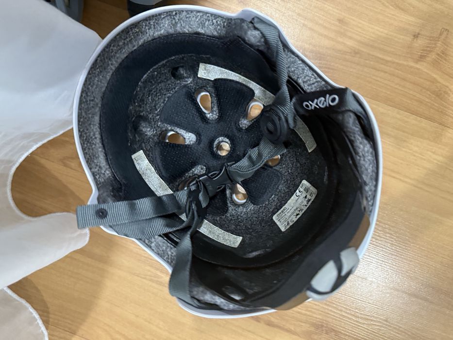 Ролери за момче номер 30-32 + всичко необходимо за безопасно каране