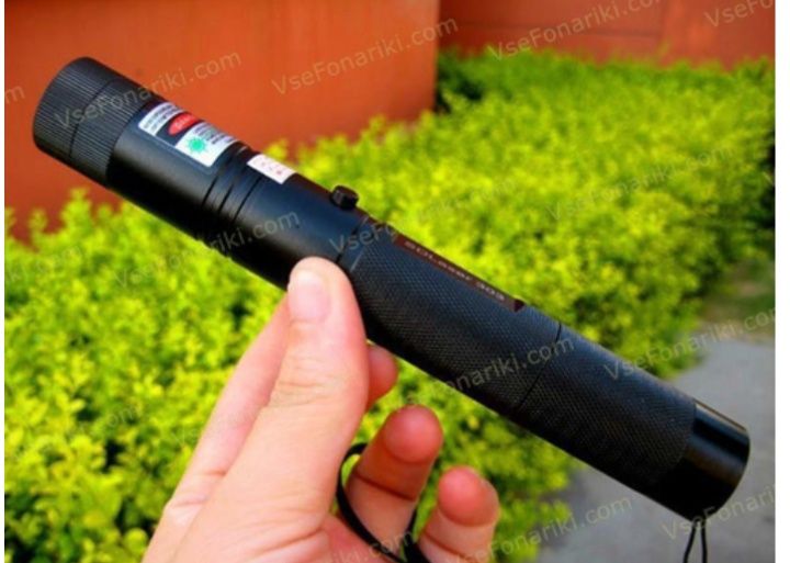 Лазер зеленый 303