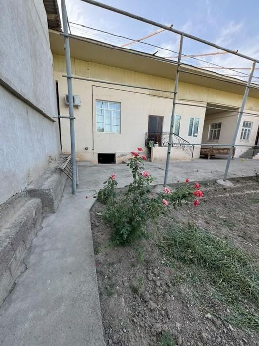 Uy sotiladi Yashnobod tumanida