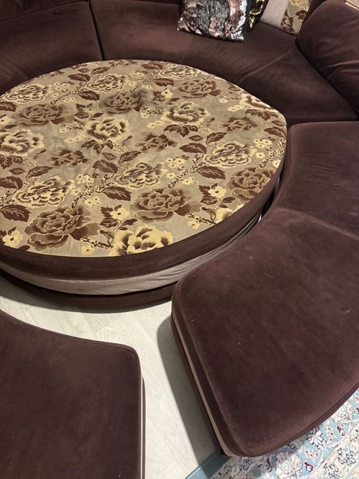 Диван круглый 3м