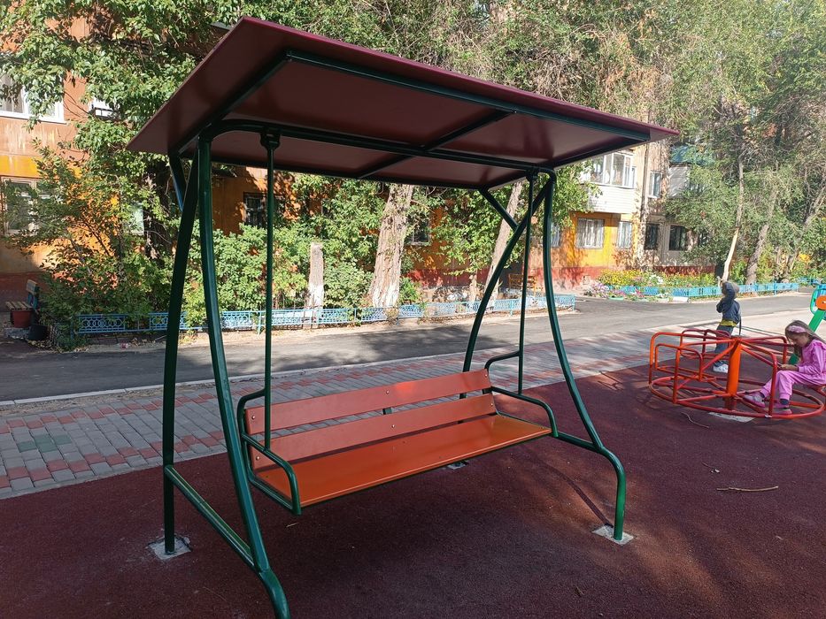 Качели для дворов