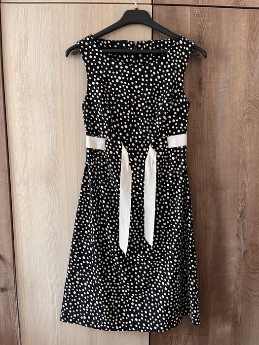 Дамска рокля без ръкави