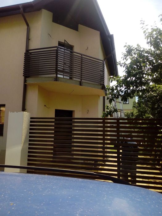 Balustrazi, porți, garduri, confecții metalice