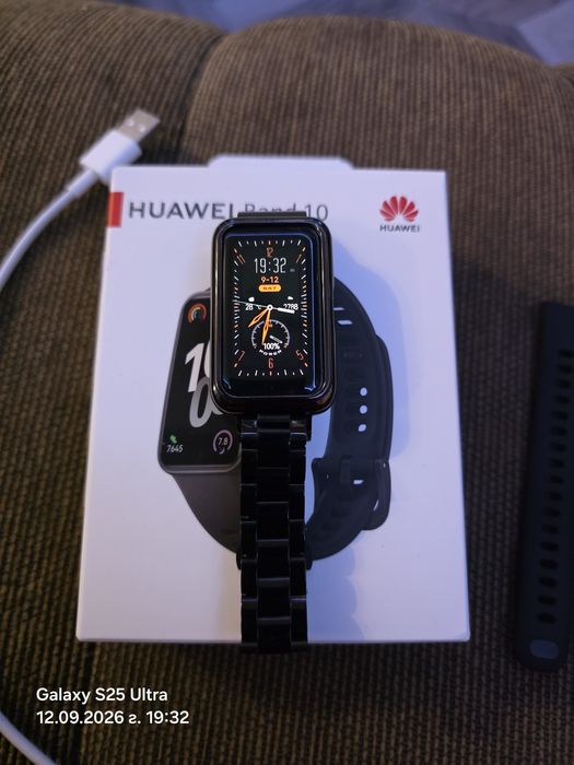 Смарт гривна Huawei Band 10