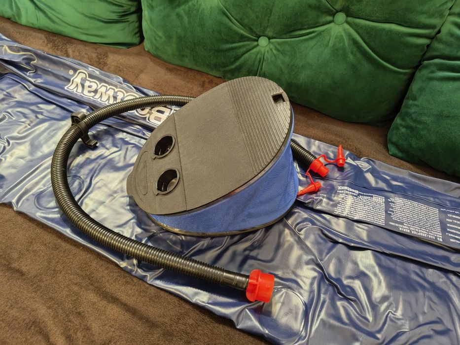 Saltea gonflabila 180 x 75 + pompă și abțibild reparare
