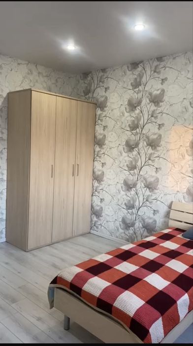 Продам шкаф, кровать, тумба