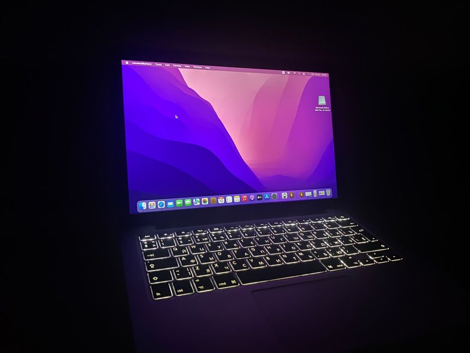Macbook Pro 13 в отличном состоянии